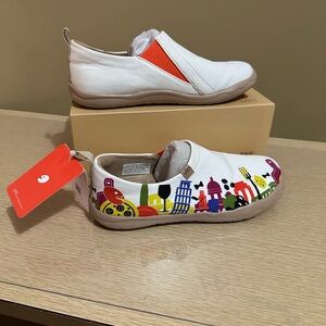 UIN Women's Toledo Sneakers, White and Multicolor, Brand New in box, Women sz 7